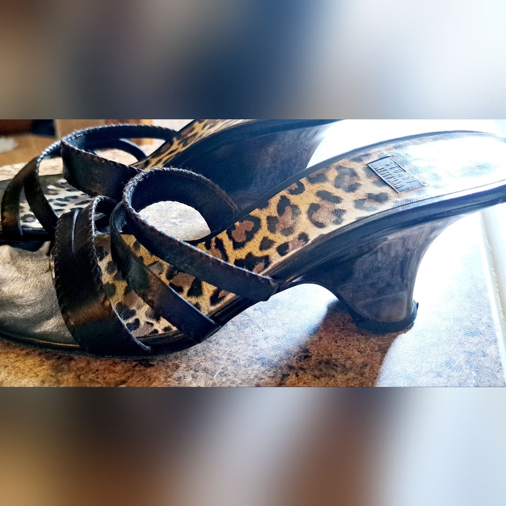 Ladies Stuart Weitzman Block Heel Shoe Strappy Br… - image 3